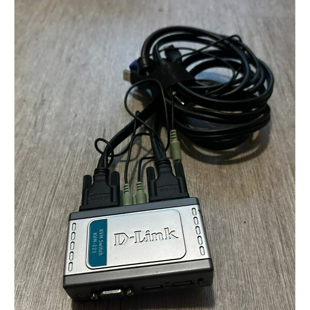 D-Link 2 Device KVM Audio VGA Video USB KVM221 External Port KVM-221
